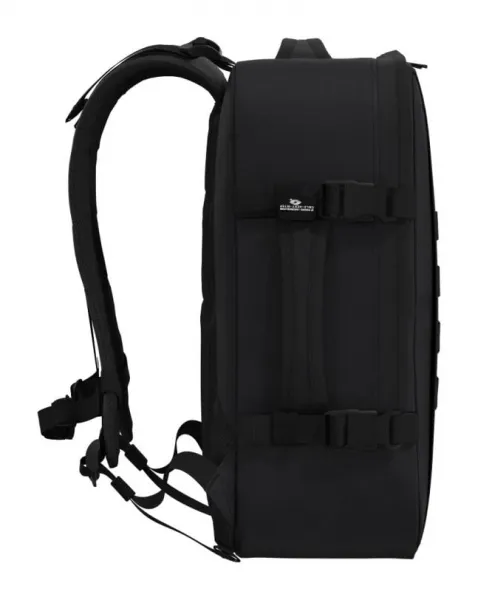 Cestovný batoh do lietadla CabinZero Military 28L Absolute Black