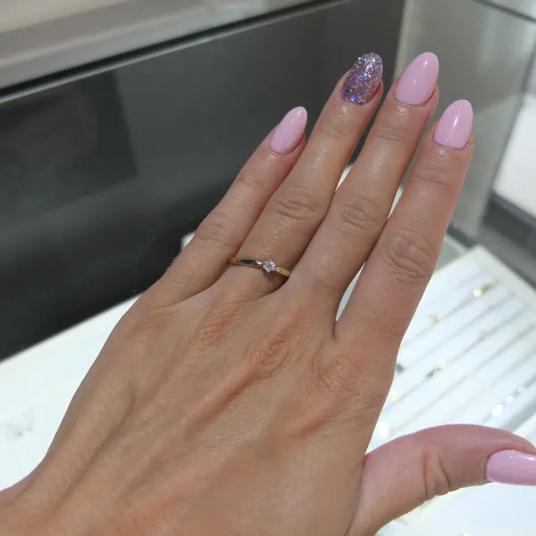 Blink-Blink Romantický zlatý prsteň s diamantom 0.02 ct1178ZDG