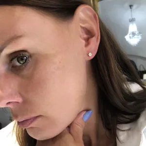 Blink-Blink Očarujúce diamantové náušnice biele zlato 0.24 ct3034BDG