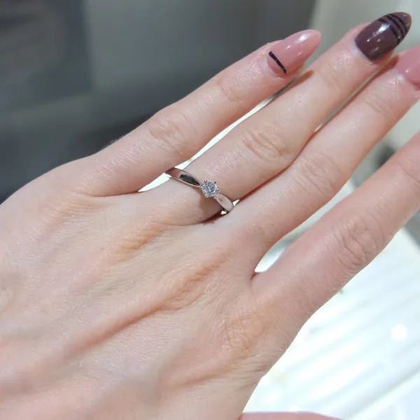Blink-Blink Nadčasový diamantový prsteň 0.15 ct1015ZDG-2
