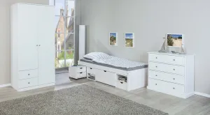 Posteľ z masívu 90x200cm s výsuvným nočným stolíkom a úložným