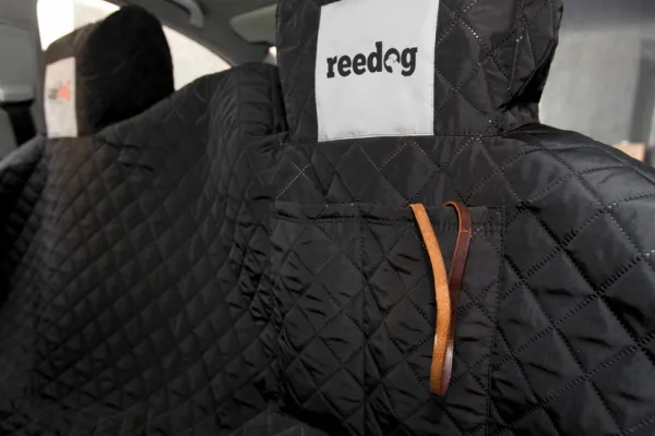 Reedog ochranný autopoťah do auta pre psa na zips + boky - čierny