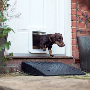 Dvierka pre psov Sureflap Microchip Pet Door Connect