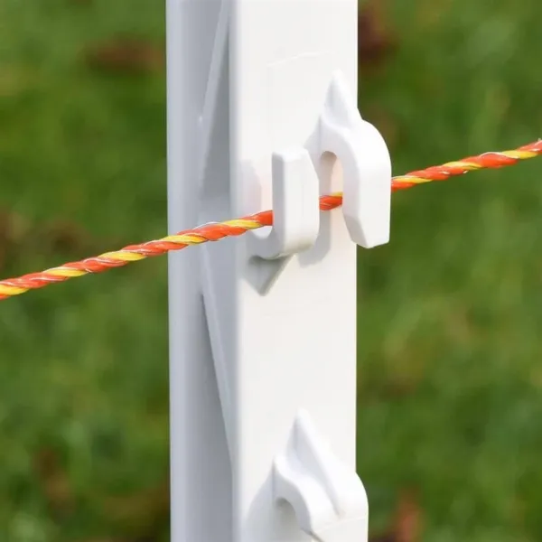 Plastový stĺpik pre elektrický ohradník, dĺžka 105 cm, 8 očiek, biely