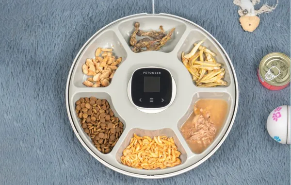 Inteligentný dávkovač Petoneer NutriSpin