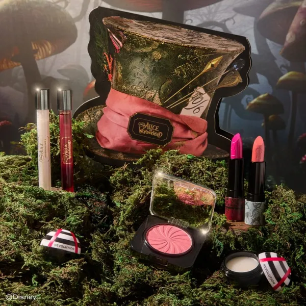 Makeup Revolution X Alice in Wonderland sada na pery odtieň 1 ks
