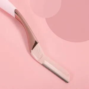 Wilkinson Sword Intuition Dermaglow britva na obočie