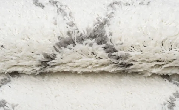 HuňatýbielyvzorovanýbehúňŠírka:100cm|Dĺžka:250cm56584_115297