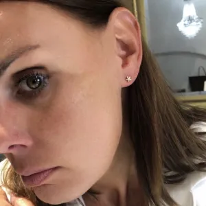 Blink-Blink Diamantové náušnice kvietok 0.03 ct3102ZDG