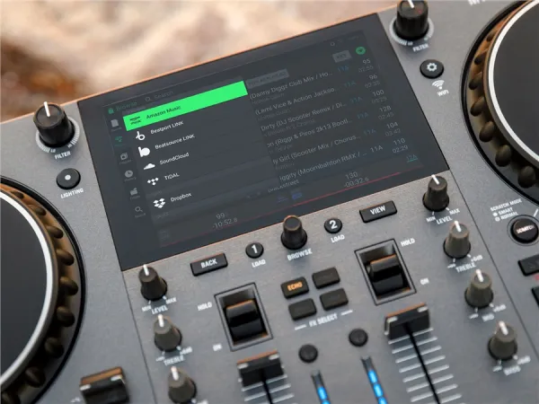 Numark Mixstream Pro Go DJ kontroler