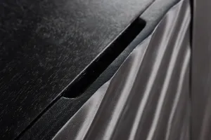 LuxD Dizajnový závesný TV stolík Shayla 200 cm čierne mango