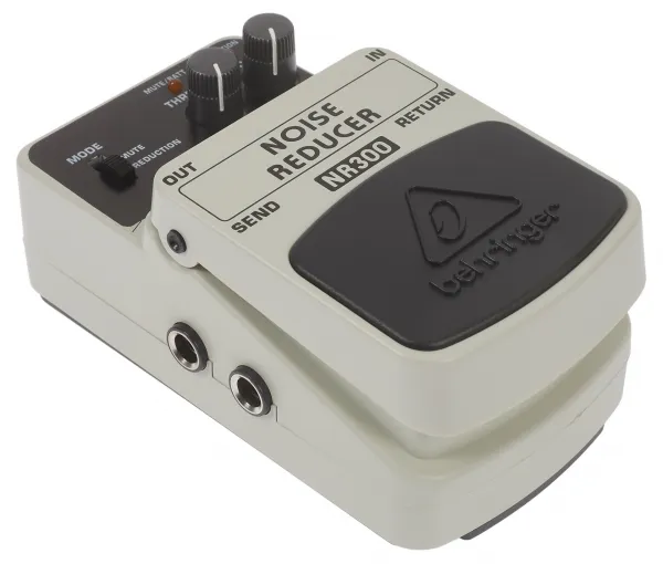 Behringer NR300