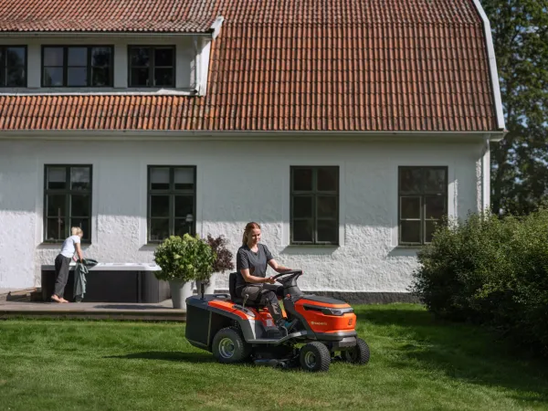 Akumulátorový traktor Husqvarna TC 100i