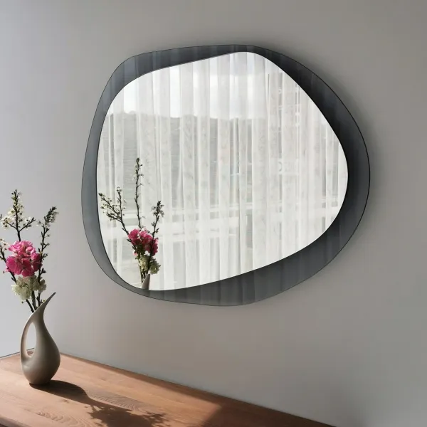 Hanah Home Dekoratívne nástenné zrkadlo Aqua 75x55 cm sivé