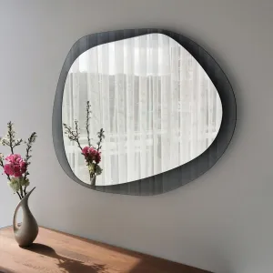 Hanah Home Dekoratívne nástenné zrkadlo Aqua 75x55 cm sivé