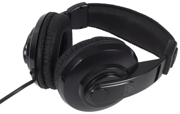 Behringer HPM1100-BK Štúdiové slúchadlá