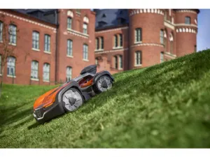 Robotická kosačka Husqvarna Automower® 535 AWD EPOS™