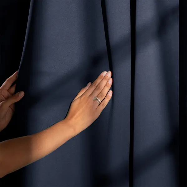 Záves AmeliaHome Blackout s priechodkami 140x175 cm tmavomodrý, veľkosť 140x175