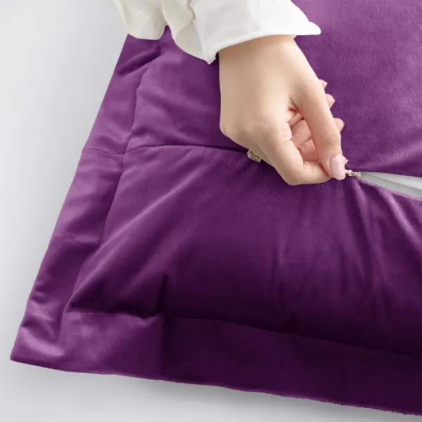 Obliečky na vankúše AmeliaHome Velvet Side slivkové, veľkosť 45x45