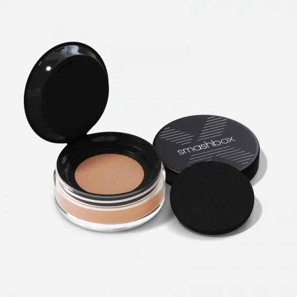 Smashbox Always On Setting Powder zmatňujúci sypký púder odtieň Translucent Medium 9.9 g