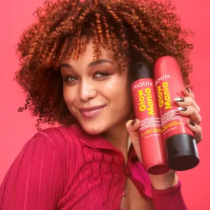 Matrix šampón - Glow Mania Color Protecting Shampoo