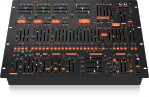Behringer 2600