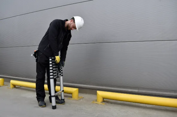 JAKS Teleskopický hliníkový rebrík 320 cm