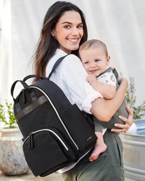 SKIPHOP Prebaľovacia taška-batoh Skip Hop Envi-Luxe Black