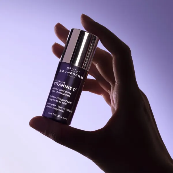Institut Esthederm Intensive Vitamine C Serum rozjasňujúce sérum s vitamínom C 10 ml