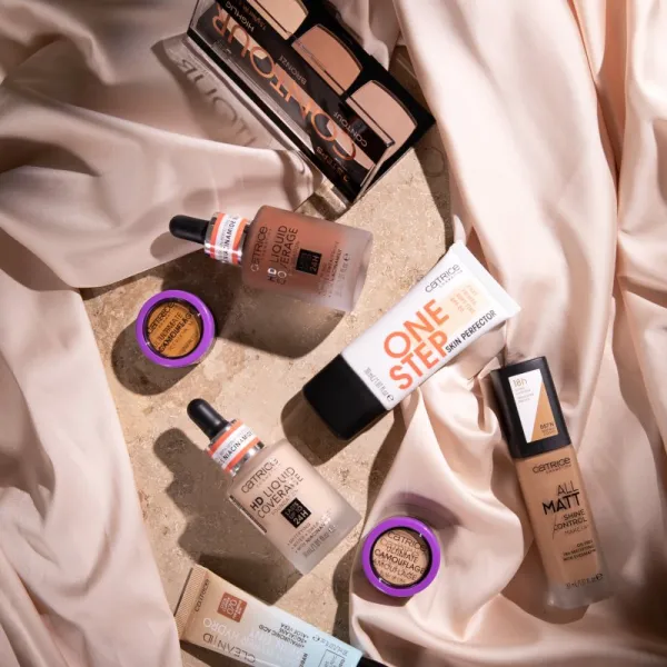 Catrice HD Liquid Coverage make-up odtieň 082 Warm Caramel 30 ml