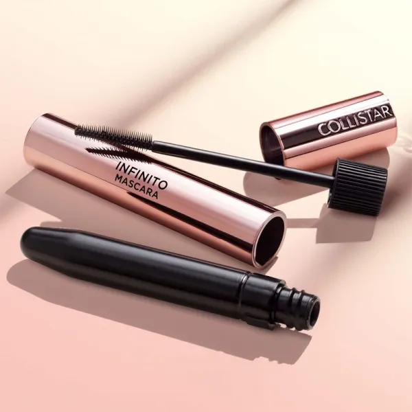 Collistar Infinito Mascara posilňujúca riasenka pre extrémny objem a intenzívny pohľad plniteľná odtieň Extra Nero 7.5 ml