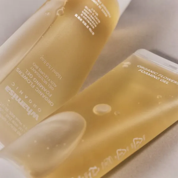 WHAMISA Organic Flowers Foaming Gel ukľudňujúci čistiaci penivý gél 150 ml