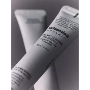 WHAMISA Organic Flowers Eye Essence rozjasňujúce očné sérum s protivráskovým účinkom 30 ml