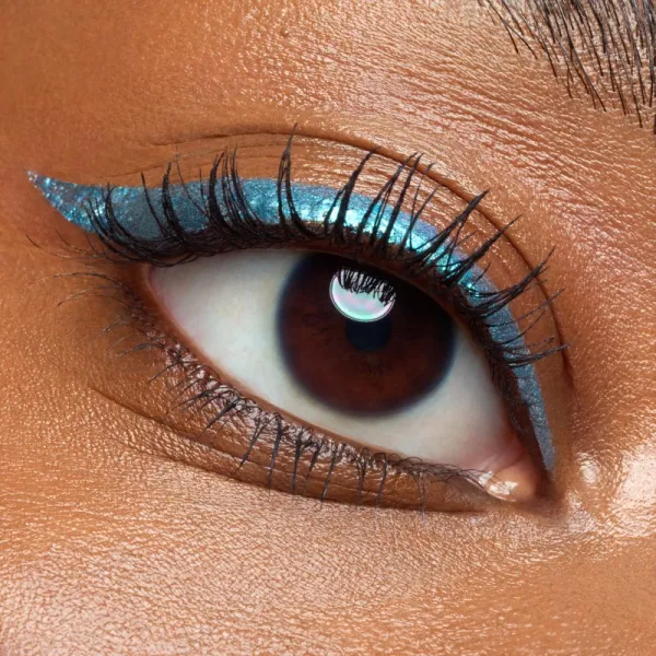 Catrice Space Glam tekuté linky na oči s trblietkami odtieň 030 Cosmic Chrome 1.4 ml