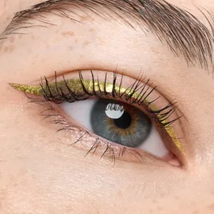 Catrice Space Glam tekuté linky na oči s trblietkami odtieň 020 Galactic Glitter 1.4 ml
