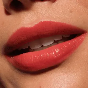 Catrice Glass Like Dewy Lip Tint vysoko pigmentovaný lesk na pery s hydratačným účinkom odtieň 040 You Do You 3 ml