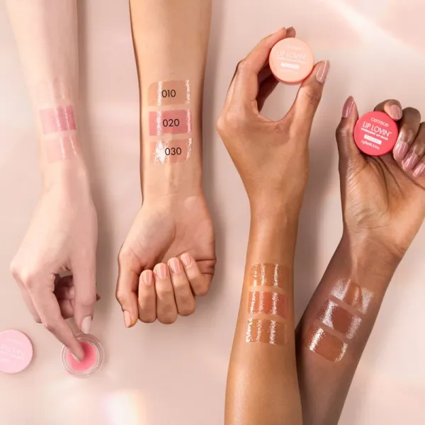 Catrice Lip Lovin' hydratačná maska na pery na noc odtieň 020 Cherry Pop 4 g