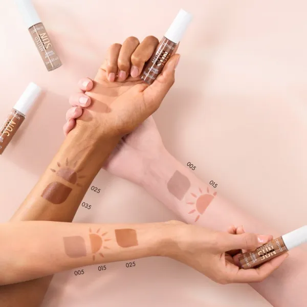 Catrice Melted Sun tekutý bronzer s matným efektom odtieň 035 Toasty Tan 10 ml