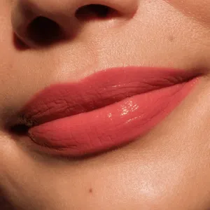 Catrice Glass Like Dewy Lip Tint vysoko pigmentovaný lesk na pery s hydratačným účinkom odtieň 010 It's Complicated - Not 3 ml