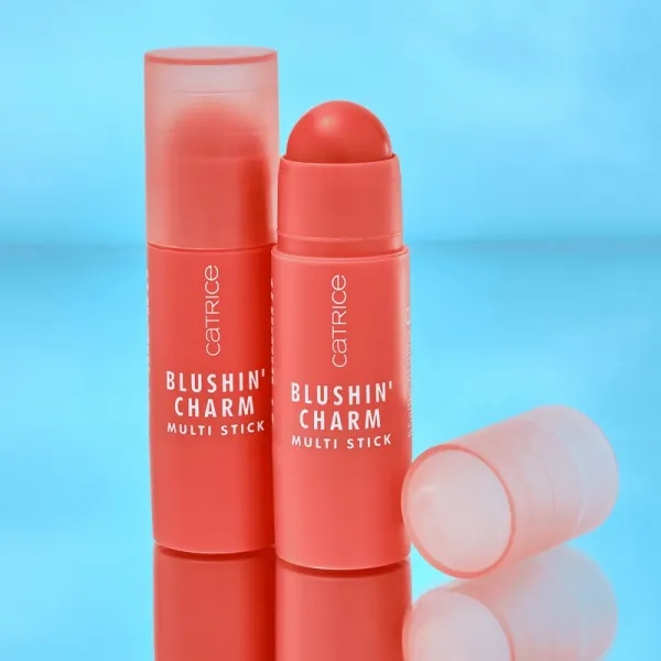 Catrice Blushin' Charm Multi Stick lícenka s rozjasňovačom v tyčinke odtieň 020 Coral Cutie 5.5 g