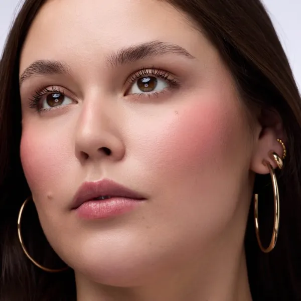 Catrice Blushin' Charm Multi Stick lícenka s rozjasňovačom v tyčinke odtieň 020 Coral Cutie 5.5 g