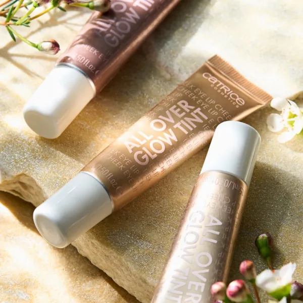 Catrice All Over Glow Tint multifunkčné líčidlo na oči, pery a tvár odtieň 040 Bronze It 15 ml