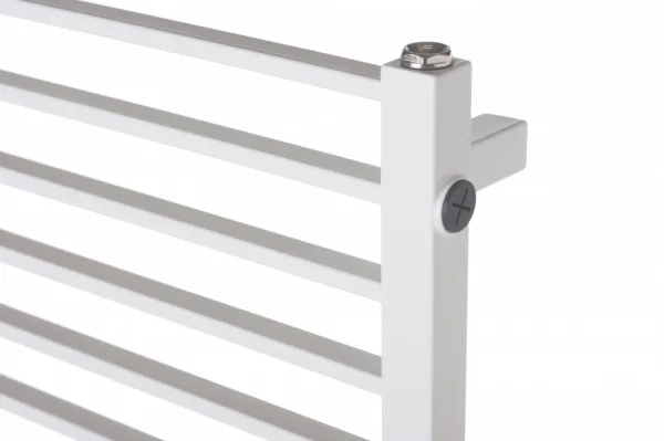 Instalprojekt - Kúpeľňový radiátor PIKO - Farba radiátora - Biela, Rozmer radiátora - 630 × 1529 mm, výkon 761 W, Typ pripojenia - Stredové 50 mm RADPIK601535SP