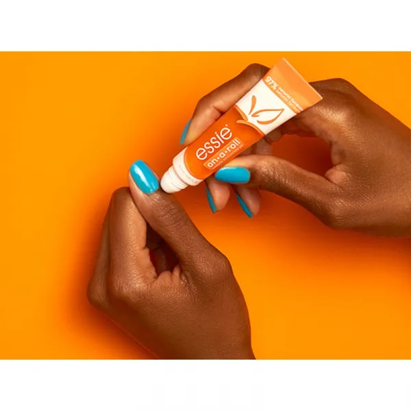 essie on a roll vyživujúci olej na nechty roll-on 13,5 ml
