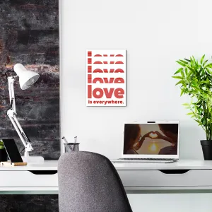 Moderný obraz s nápisom - Love is everywhere