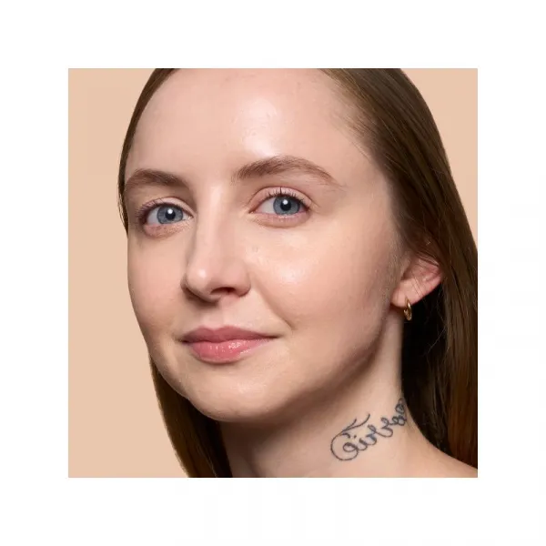 Bobbi Brown Weightless Skin Foundation SPF 15 dlhotrvajúci make-up s hydratačným účinkom odtieň Neutral Sand 30 ml