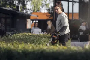 Akumulátorové nožnice na živý plot HUSQVARNA 522iHD75 bez akumulátora a nabíjačky
