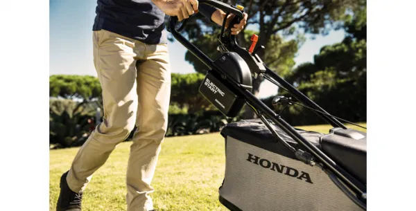 Benzínová kosačka s pojazdom Honda HRX 537 VK