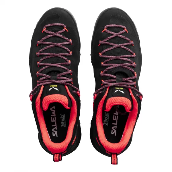 Dámska nízka turistická celokožená obuv SALEWA Wildfire Leather GTX W black fluo coral