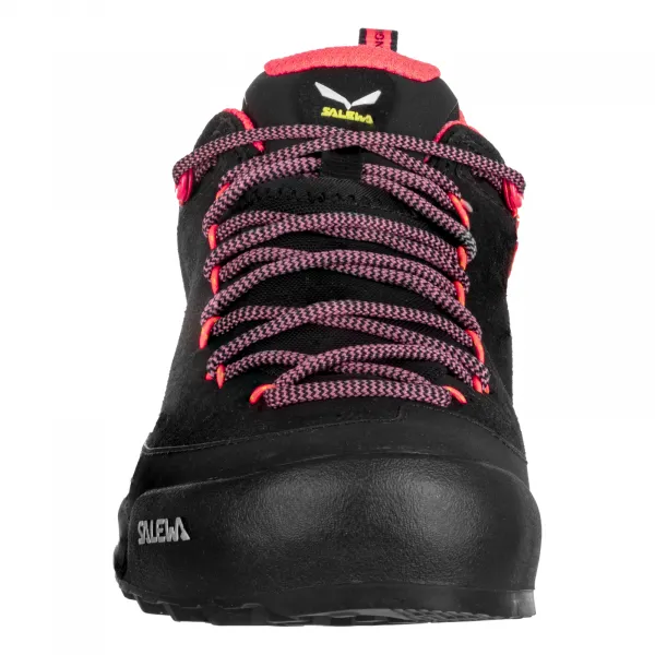 Dámska nízka turistická celokožená obuv SALEWA Wildfire Leather GTX W black fluo coral